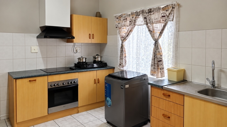To Let 2 Bedroom Property for Rent in Cambridge Eastern Cape